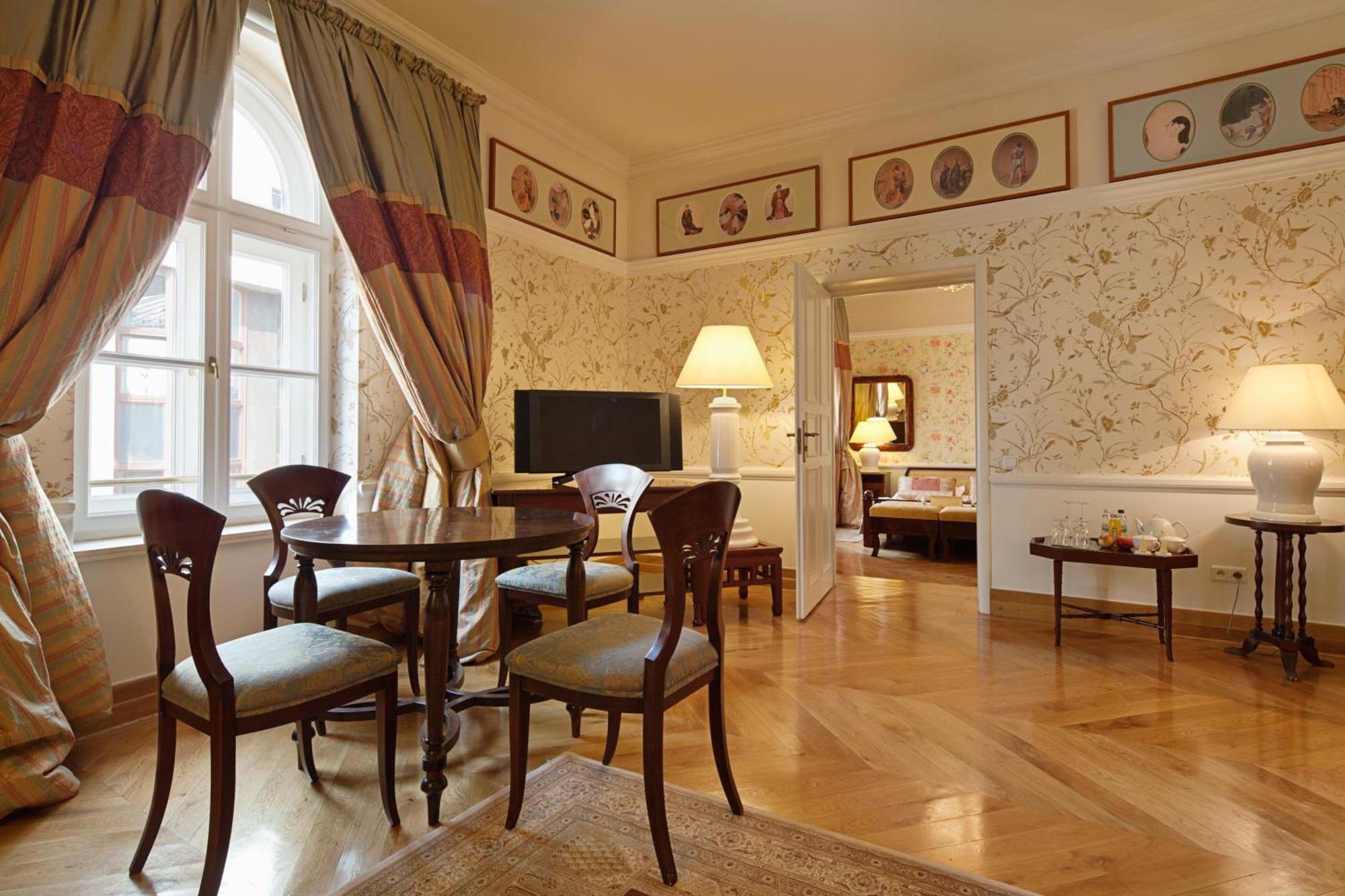Executive Suite